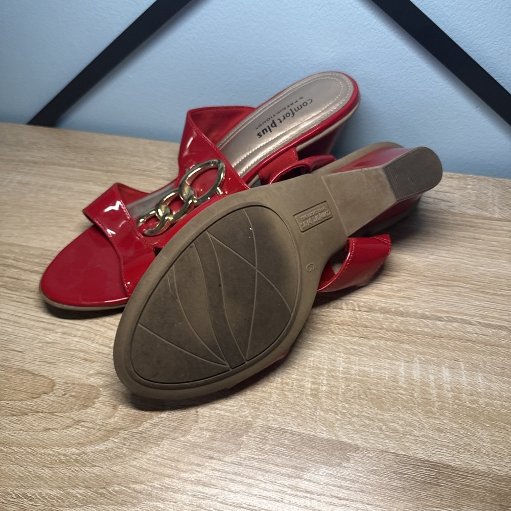 comfort plus by Predictions Red Patent Slingback Sandals with Gold Chain - Picture 4 of 7